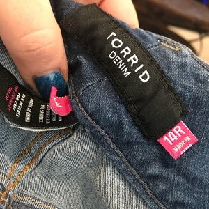 Torrid light wash high waist jeggings size 14R